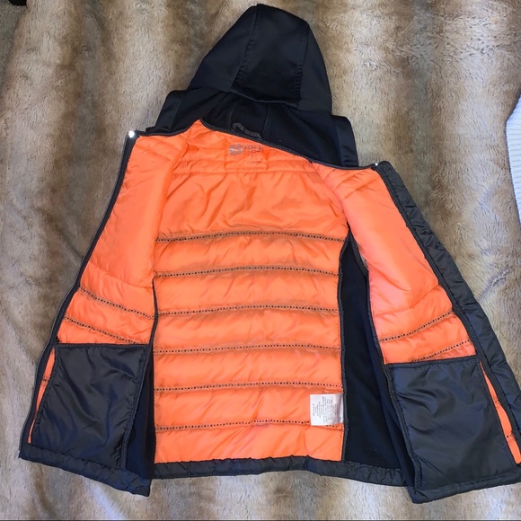 Vest - Picture 3 of 4